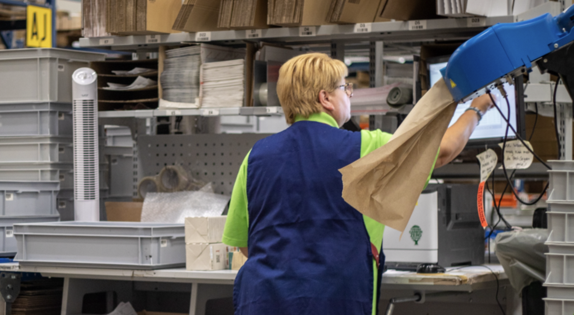 <p>Uitlevering (eerste) orders</p>
